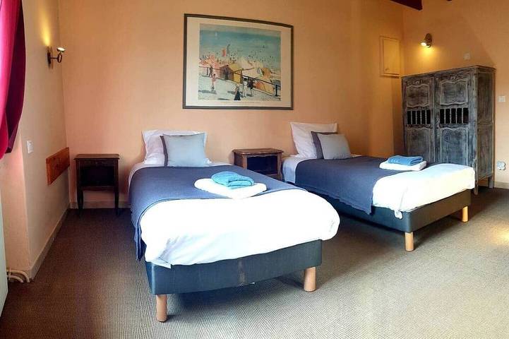 Location de vacances pour 15 personnes, avec jardin, animaux acceptés à Lamastre - 2