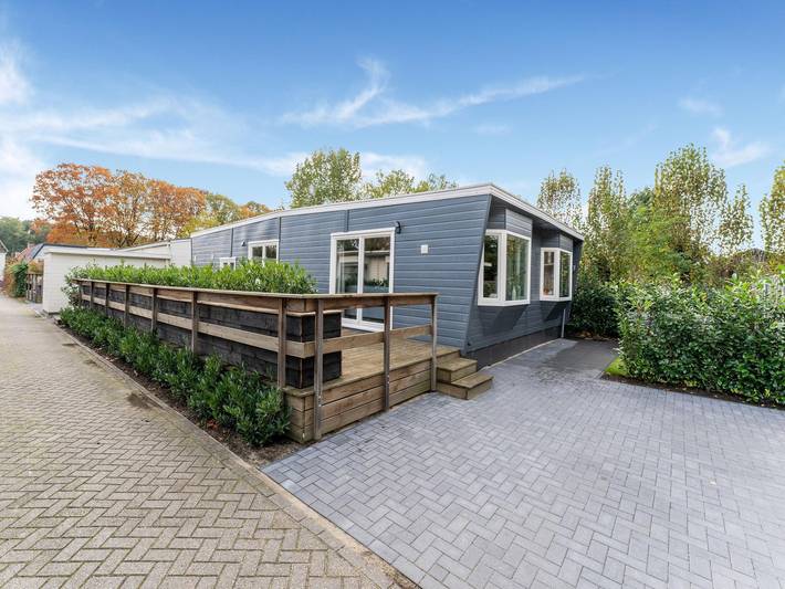 Ferienhaus für 6 Personen, mit Balkon und Garten