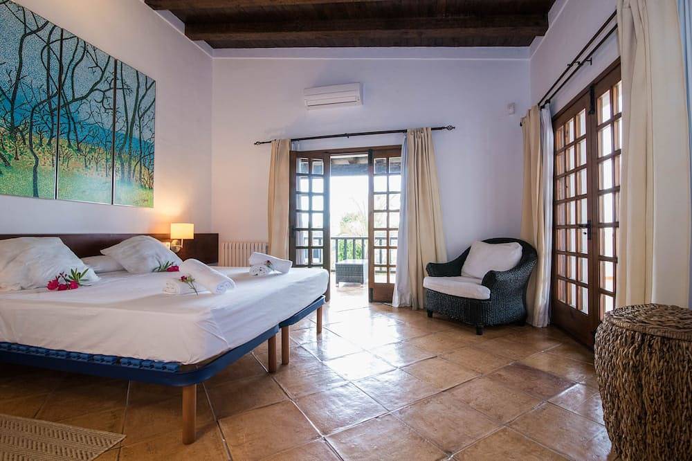 Pu Bl Blay L'Essenza Di Ibiza in Santa Eularia des Riu, Ibiza Est