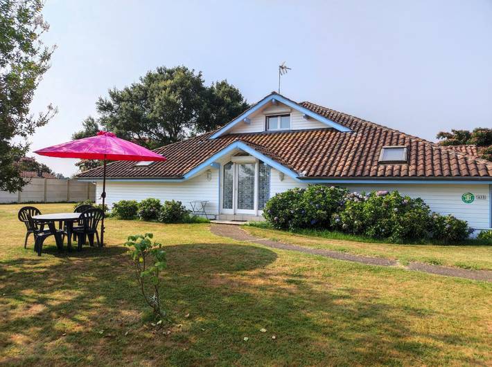 Gîte pour 2 personnes, avec Terrasse ainsi que Jardin et Vue