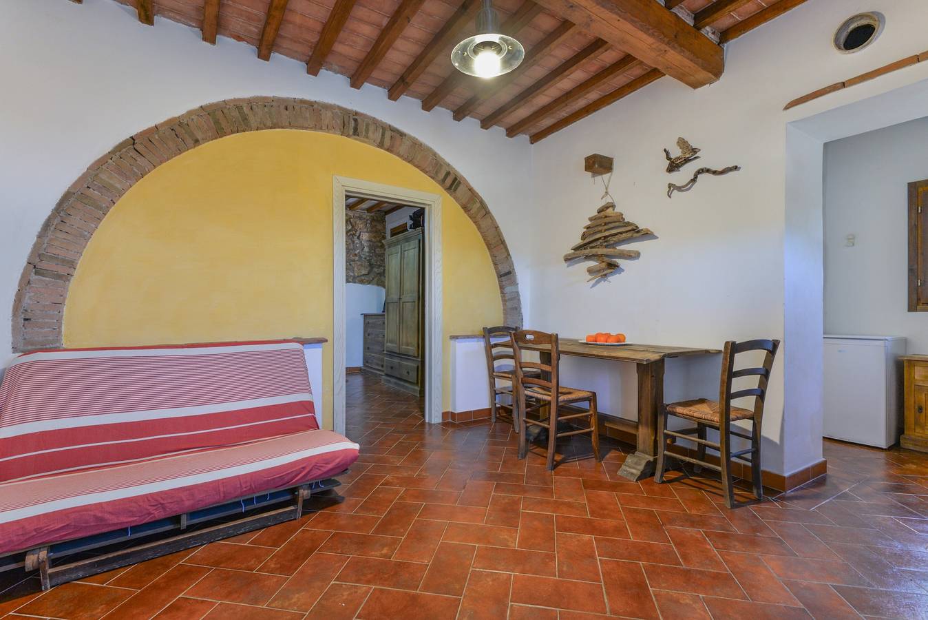 Appartamento intero, Appartamento 'Amandolo - Arco' con vista mare, Wi-Fi e aria condizionata in Cavo, Isola d'Elba
