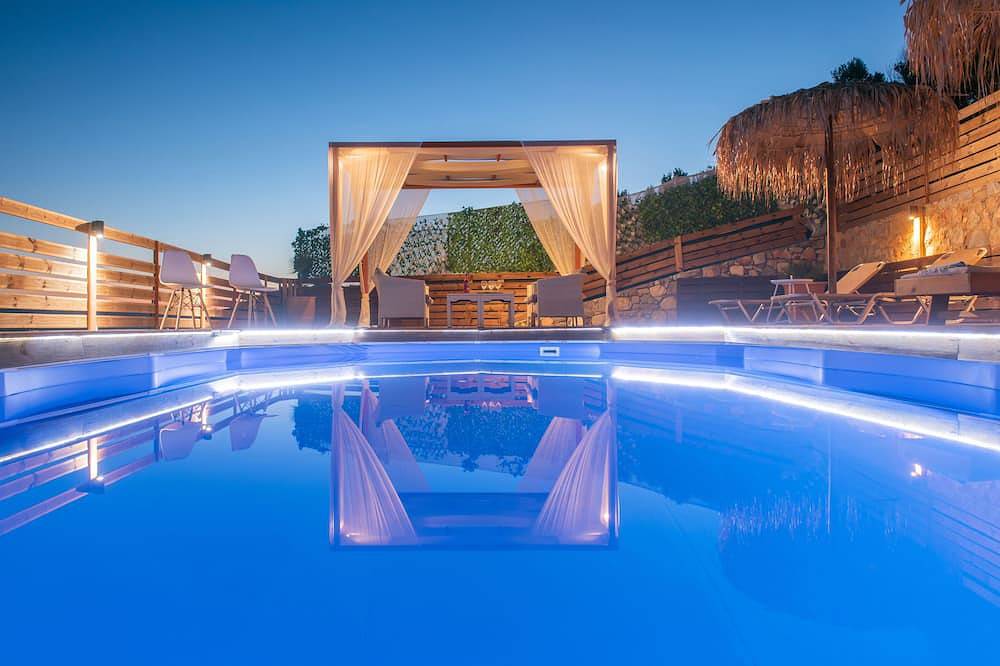 Villa Elisavet, a traditional retreat with pool in Milatos, Lasithi