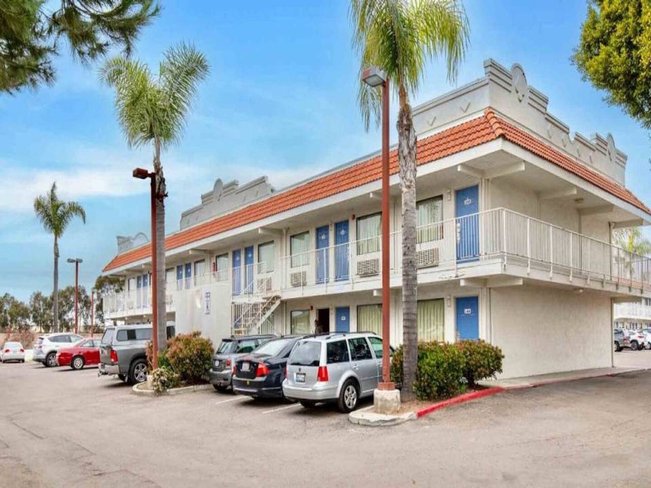 Ms6 California | 2 Camas Completas | Ns in Carlsbad, San Diego County