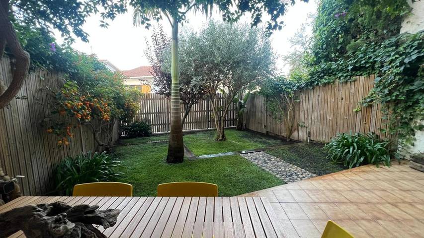 Location de vacances pour 6 personnes, avec jardin ainsi que vue et piscine à Arenys de Mar - 2