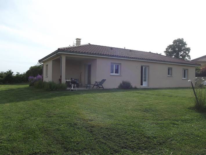 Gîte pour 7 personnes, avec terrasse et jardin, animaux acceptés dans le Cantal - 3