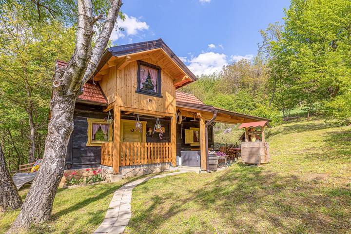 Chalet für 4 Personen, mit Terrasse und Sauna in Kroatien