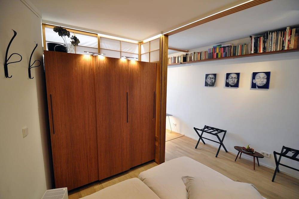 Entire apartment, Dutch / Japanese Connection Styled Condo In Amsterdam Centre in Dutch Coast