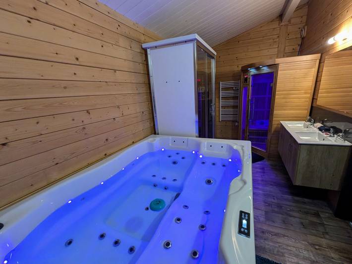 Chalet Jonquille avec Spa dans les Vosges du Sud in Fougerolles, Parc naturel régional des Ballons des Vosges