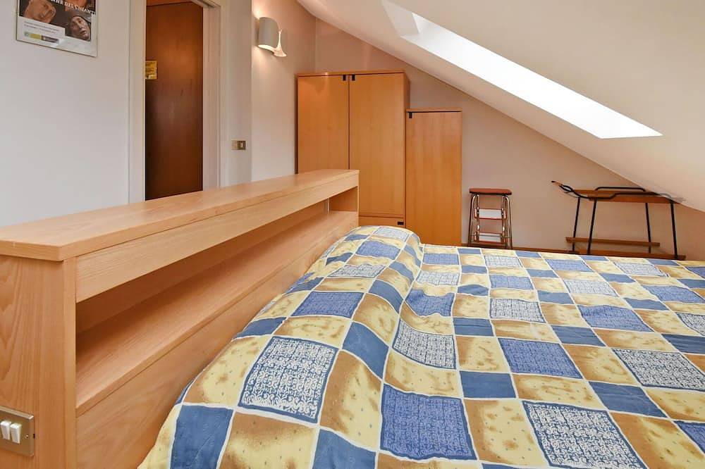 Ganze Wohnung, Angenehme Wohnung für 4 Gäste mit  W-Lan und Tv in Alba (Canazei), Canazei