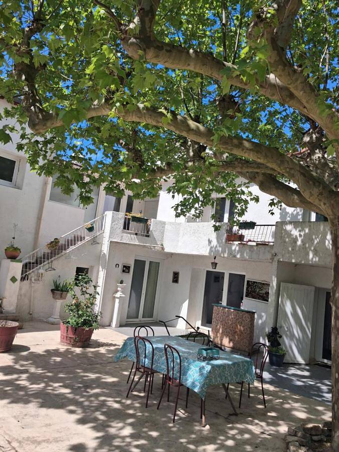 Double or Twin Room with Terrace in Caveirac, Région de Nîmes