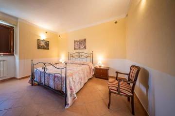 Agriturismo per 6 Persone in Val di Lago, Lago di Bolsena, Foto 1