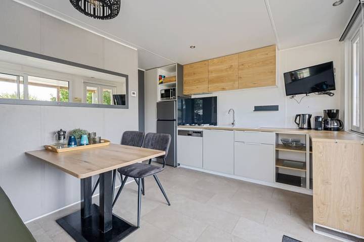 Camping für 4 Personen, mit Terrasse und Seeblick sowie Balkon/Terrasse in Südholland - 3