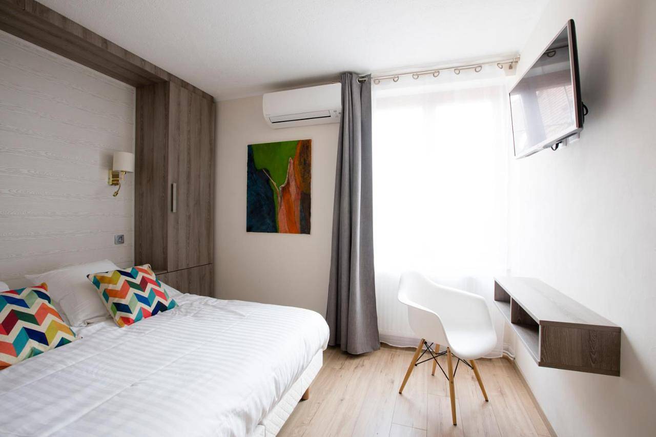 Double Room with Private External Bathroom in Riquewihr, Parc naturel régional des Ballons des Vosges