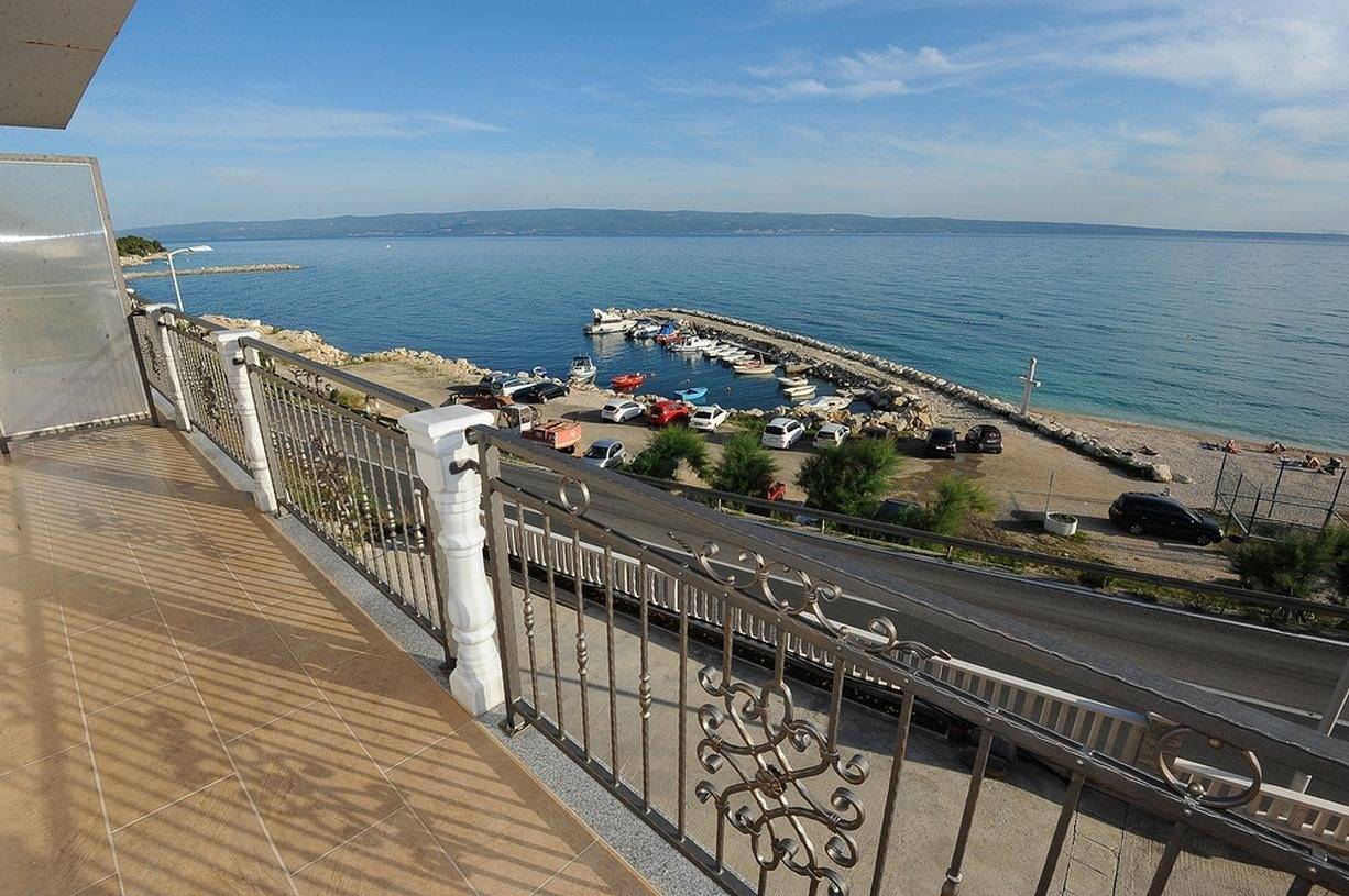 Cały apartament, Ferienwohnung in Podstrana-Sv.Martin mit Meerblick, Balkon, Klimaanlage, W-Lan (5117-3) in Podstrana, Żupania splicko-dalmatyńska