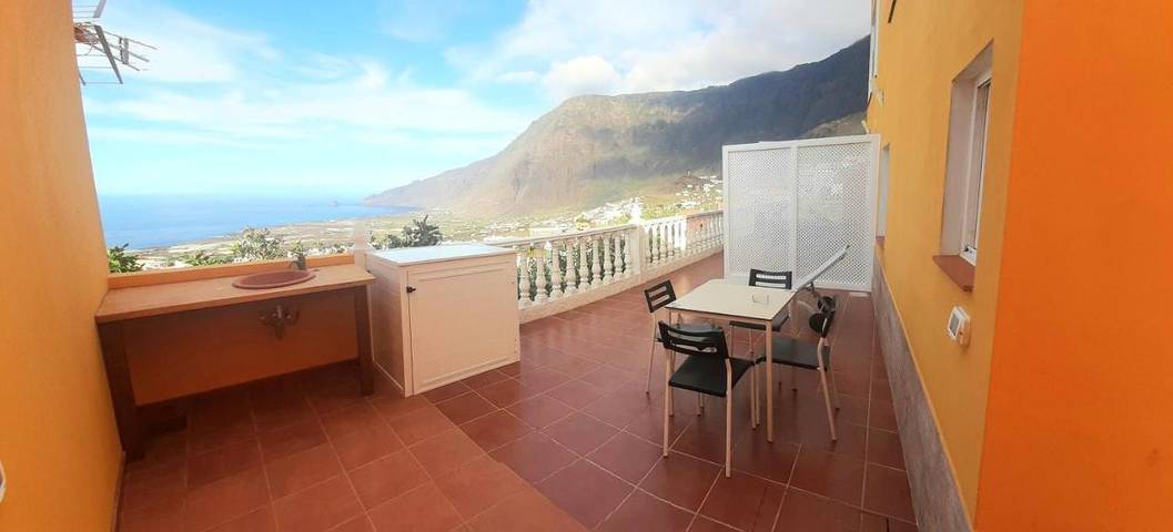 Apartamento de vacaciones para 3 personas, con terraza y vistas - 1