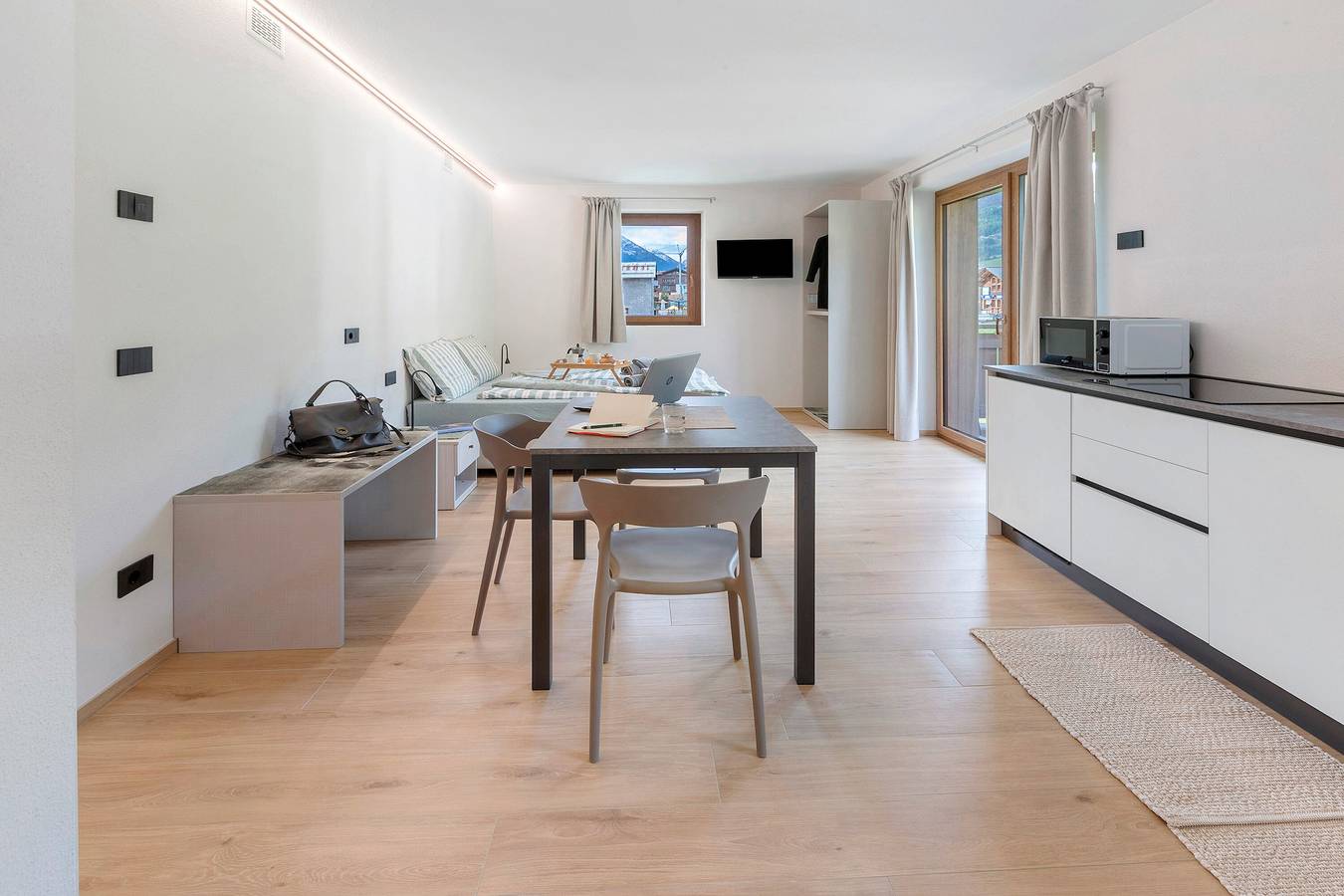 Hel studio-lejlighed, Studio 'Pino Mugo' with Mountain View, Balcony and Wi-Fi in Livigno, Valtellina