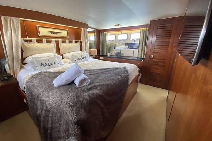 Hausboot für 4 Personen, mit Balkon und Whirlpool in England - 2