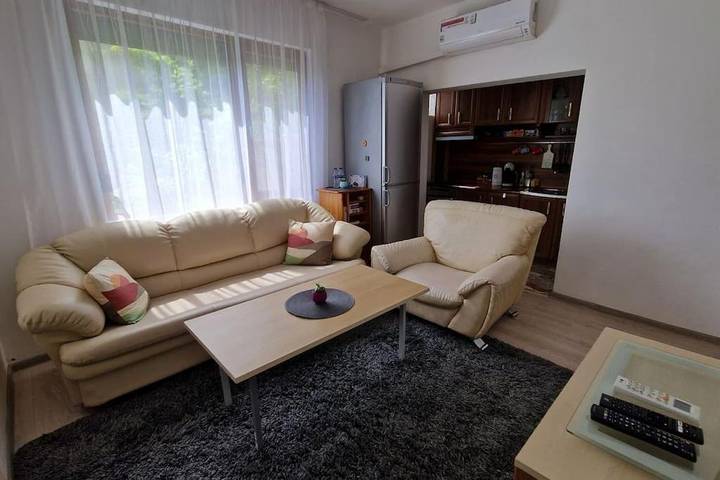 Gîte pour 4 personnes, avec Balcon ainsi que Terrasse et Vue dans Veliko Tarnovo