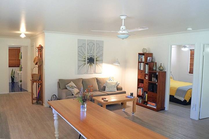 Cottage for 4 people, with balcony and garden in New South Wales