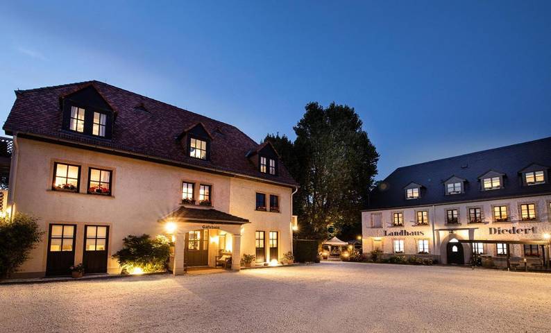 Landhaus für 2 Personen, mit Balkon und Terrasse sowie Garten