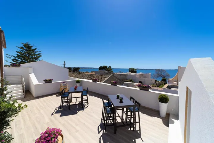 Albergo a gestione familiare per 2 persone, con panorama e giardino - 1