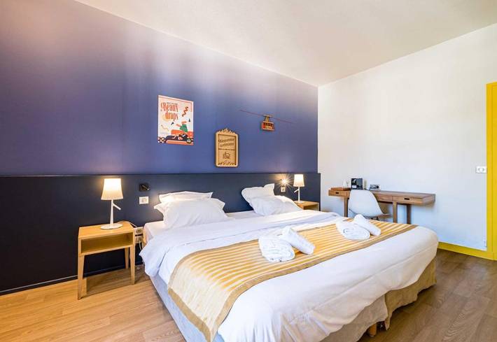 Hôtel pour 2 personnes, avec terrasse et jardin, animaux acceptés dans Casino De Brides Les Bains