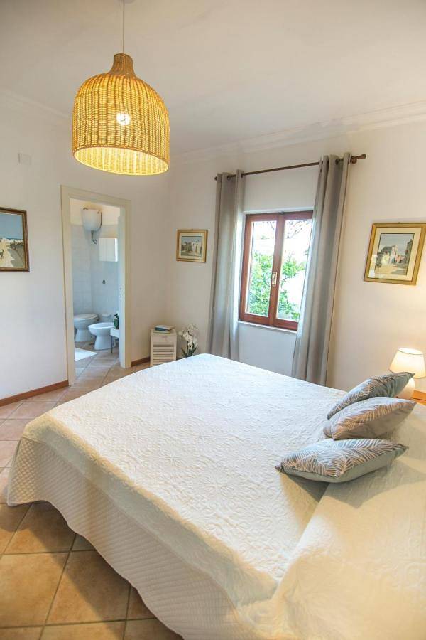 Villino Dolce Vita - a 40 mt dal mare in Lido Di Enea - Ombrellone in spiaggia privata in Porto Badino, Terracina