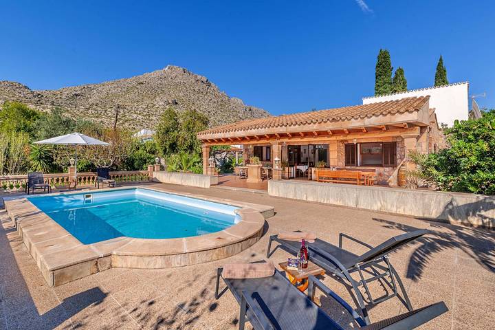 Villa für 4 Personen, mit Terrasse in Pollença