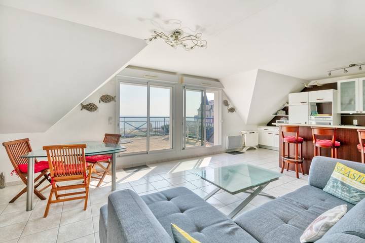 Appartement entier, Appartement avec vue sur la mer, terrasse privée et Wi-Fi in Le Croisic, Côte d'Amour