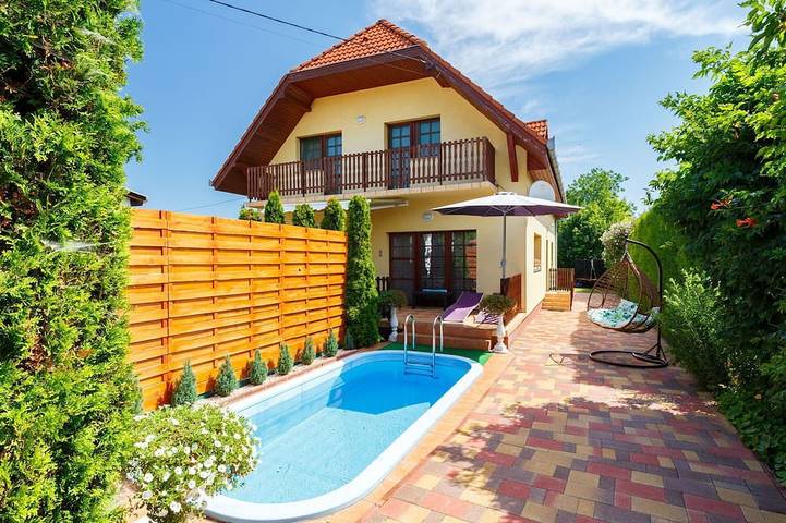 Ferienhaus für 10 Personen, mit Garten