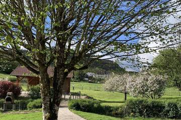 Chalet pour 4 Personnes dans Nans-sous-Sainte-Anne, Doubs, Photo 3