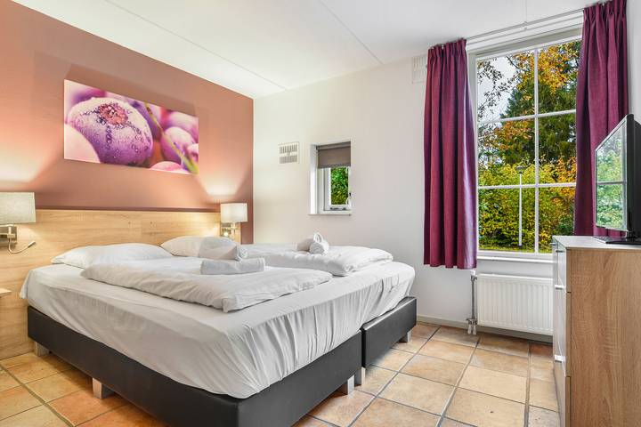 Bungalow für 10 Personen mit Terrasse in Drenthe