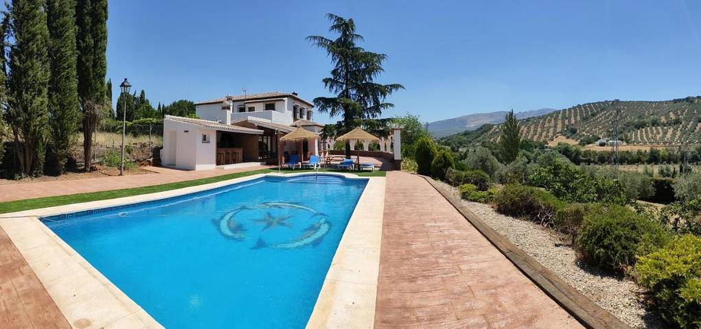 Casa rural para 18 personas, con Balcón y Terraza además de Jardín y Piscina en Villanueva del Rosario - 4