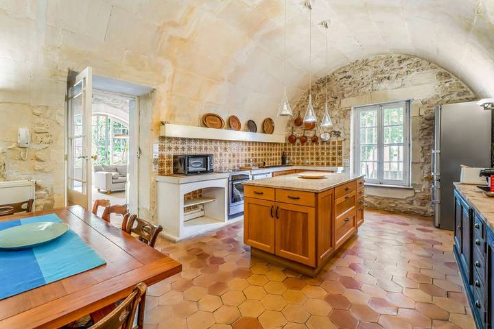Villa für 14 Personen mit Pool in Fontvieille, Arles und Umgebung