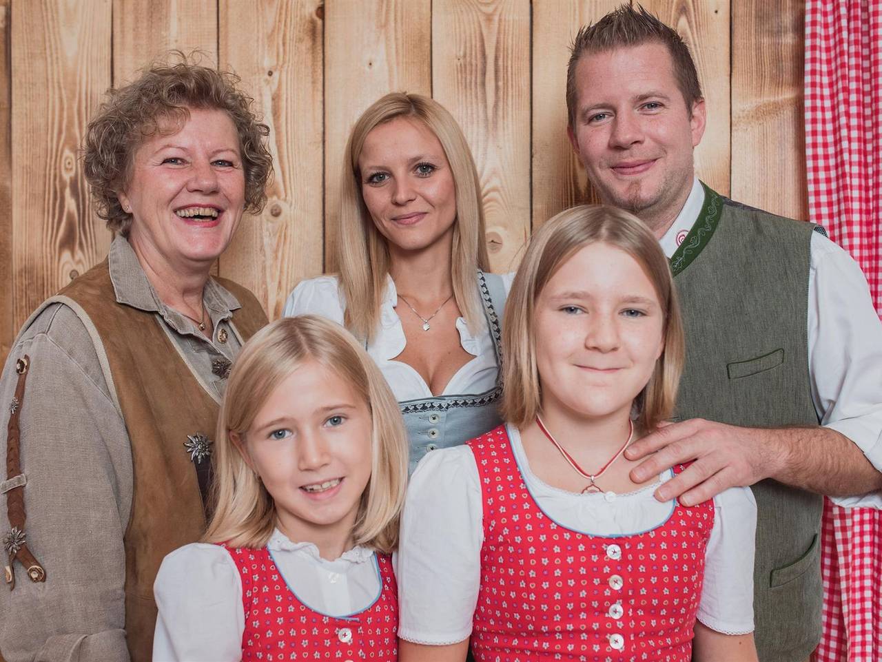 Hotel Garni Familie Gruber - Doppelzimmer mit Dusche, Wc ohne Verpflegung in Spital am Pyhrn, Kirchdorf an der Krems (Bezirk)