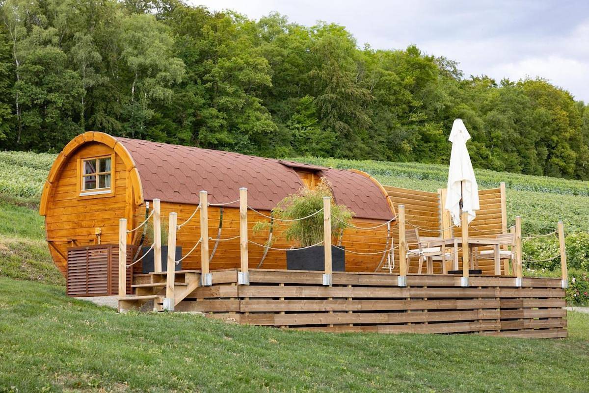 Appartement entier, Nuit insolite : tonneau enchanté in Cormoyeux, Parc naturel régional de la Montagne de Reims