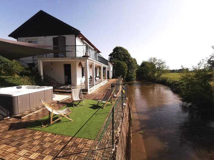 Location de vacances pour 6 personnes, avec jacuzzi et balcon à Sargé-sur-Braye - 2