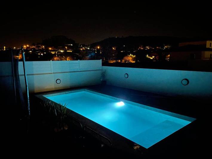 Chalet para 8 personas, con vistas además de jardín y piscina - 1