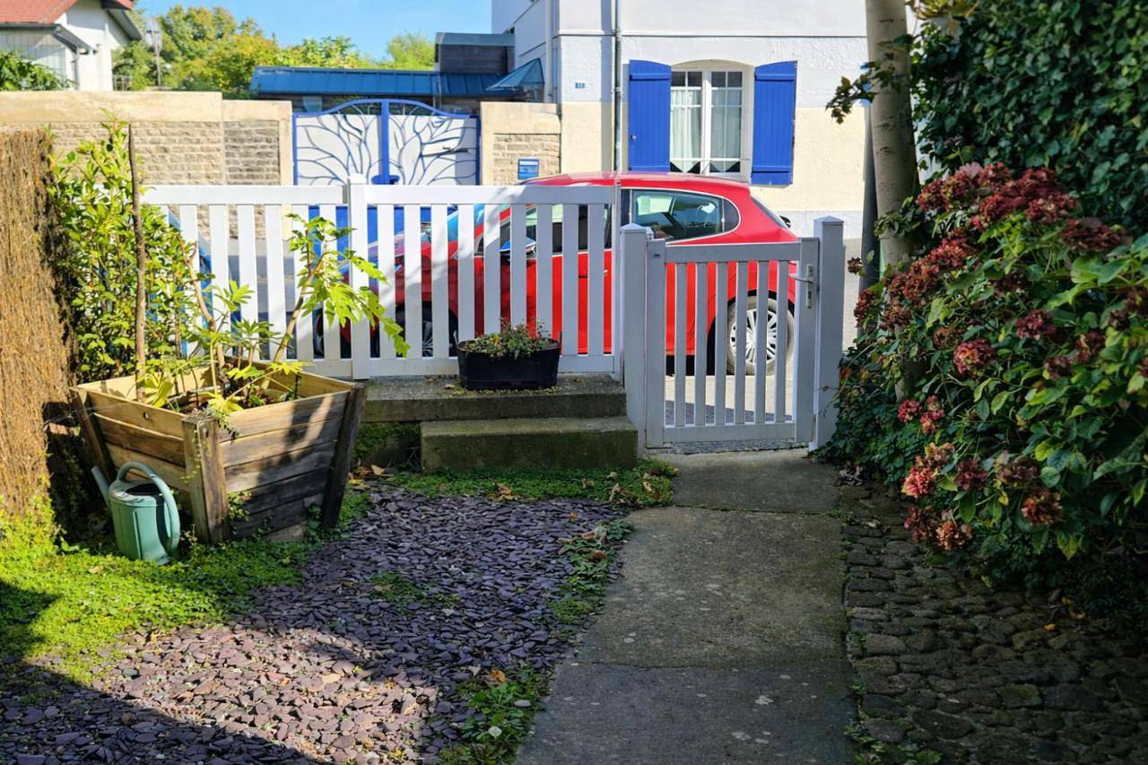 Three-Bedroom Home in Luc-sur-Mer, Région de Caen