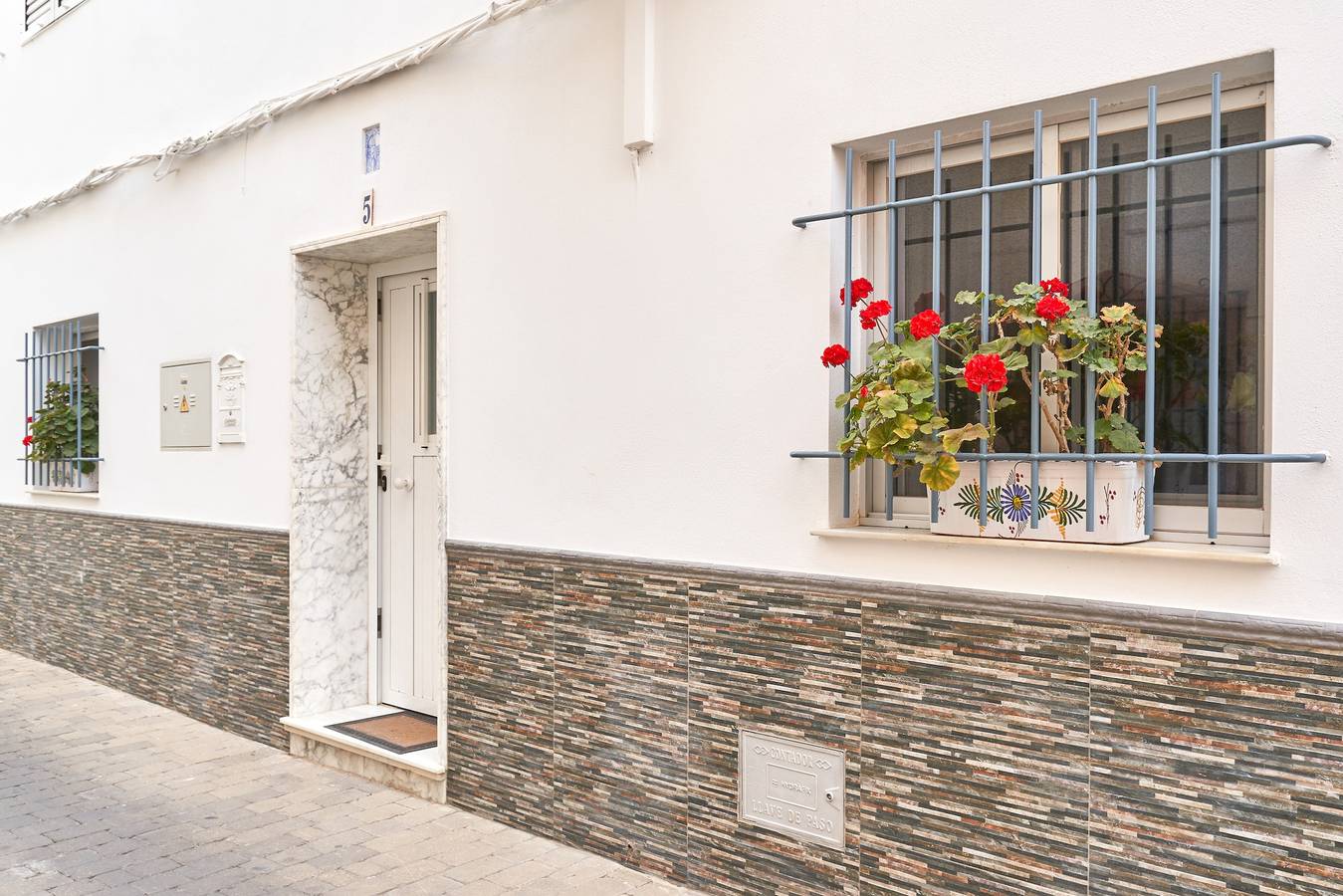 Appartement entier, Appartement à 250 m de la plage avec Wi-Fi ; animaux admis in Playa San Cristobal, Almuñecar