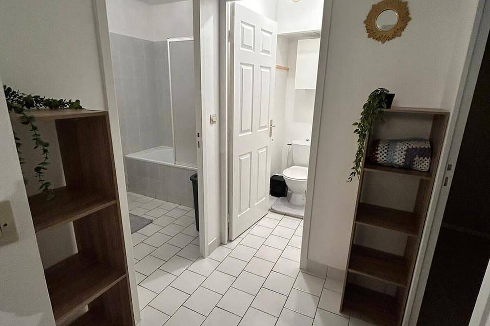 Entire apartment, Quiet apartment downtown Nevers Pets welcome in Nevers, Nièvre