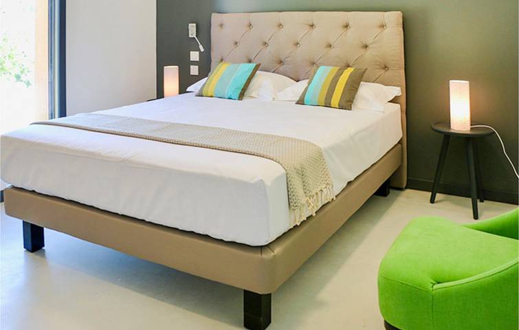 220qm Wohnung mit Pool, Parkplatz & WiFi in Maillane, Arles und Umgebung