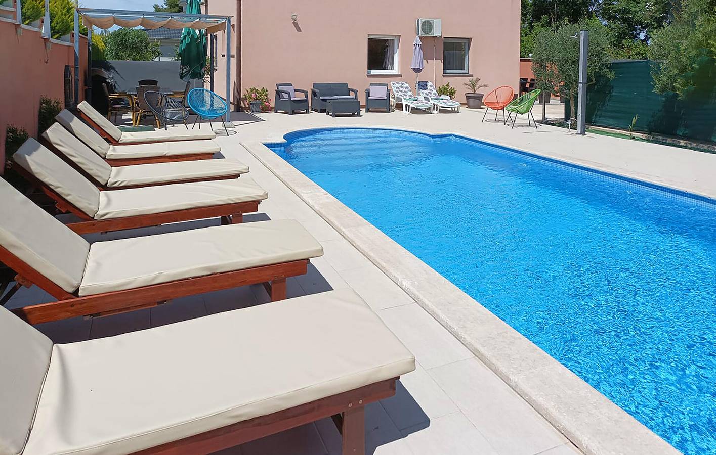 Ganze Ferienwohnung, Gemütliche Ferienwohnung mit Pool, Parkplatz und WLAN in der Nähe des Stadtzentrums von Pula in Pula-Medulin, Pula