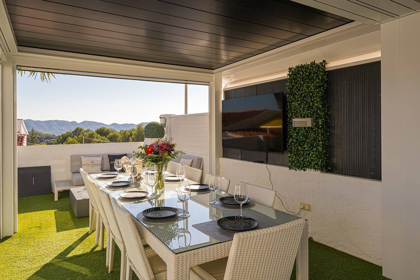 Villa Vega con piscina, jardín y Wi-Fi in El Captivador, Alfàs del Pi