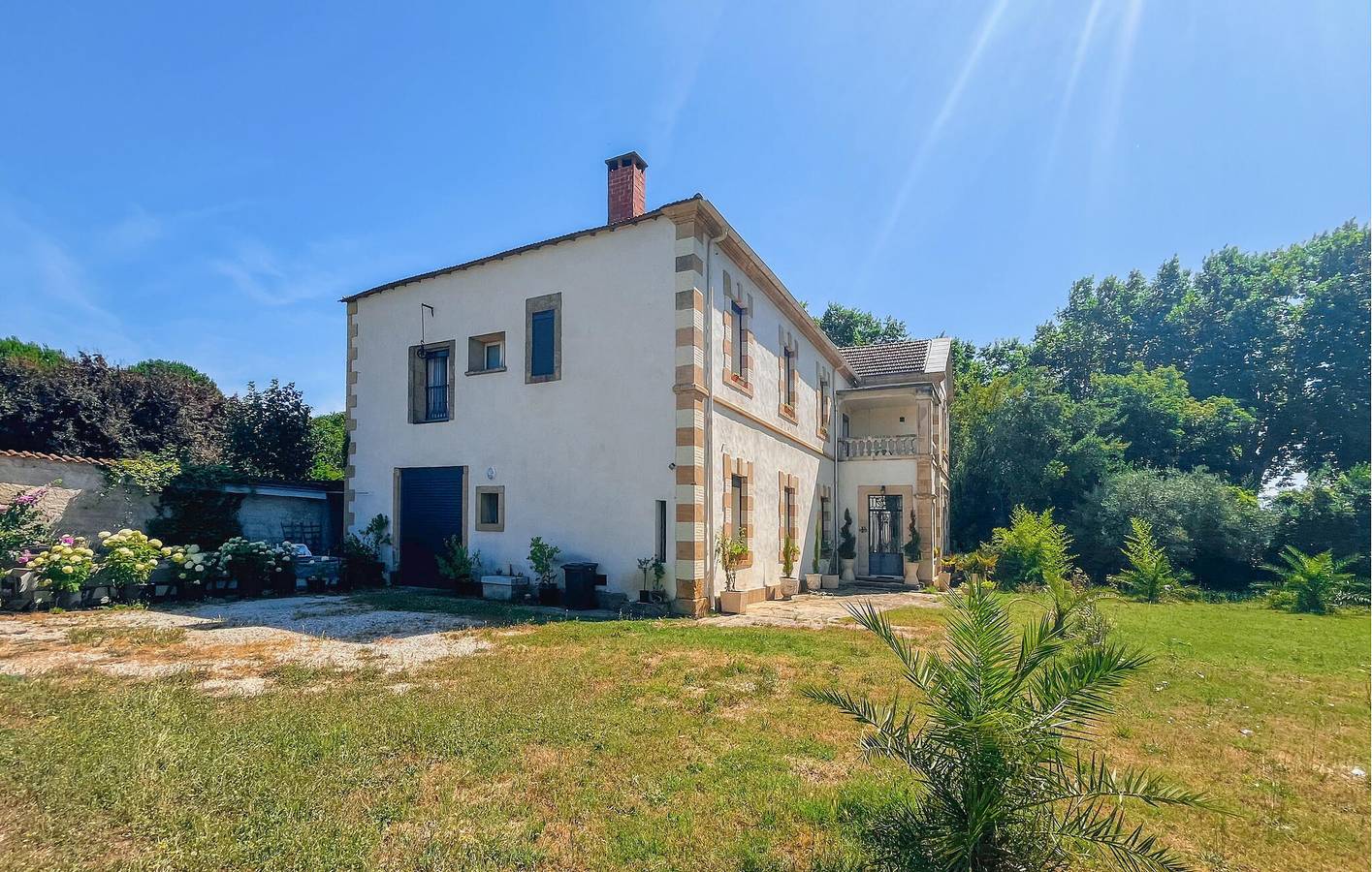 Appartement confortable avec piscine et WiFi, à 2 km de Saint-Paul-les-Fonts in Connaux, Région de Nîmes