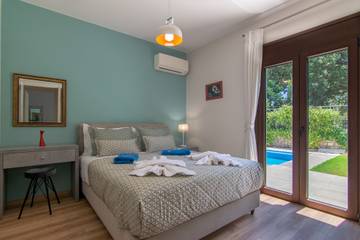 Villa for 10 People in North Crete, Crete, Photo 3