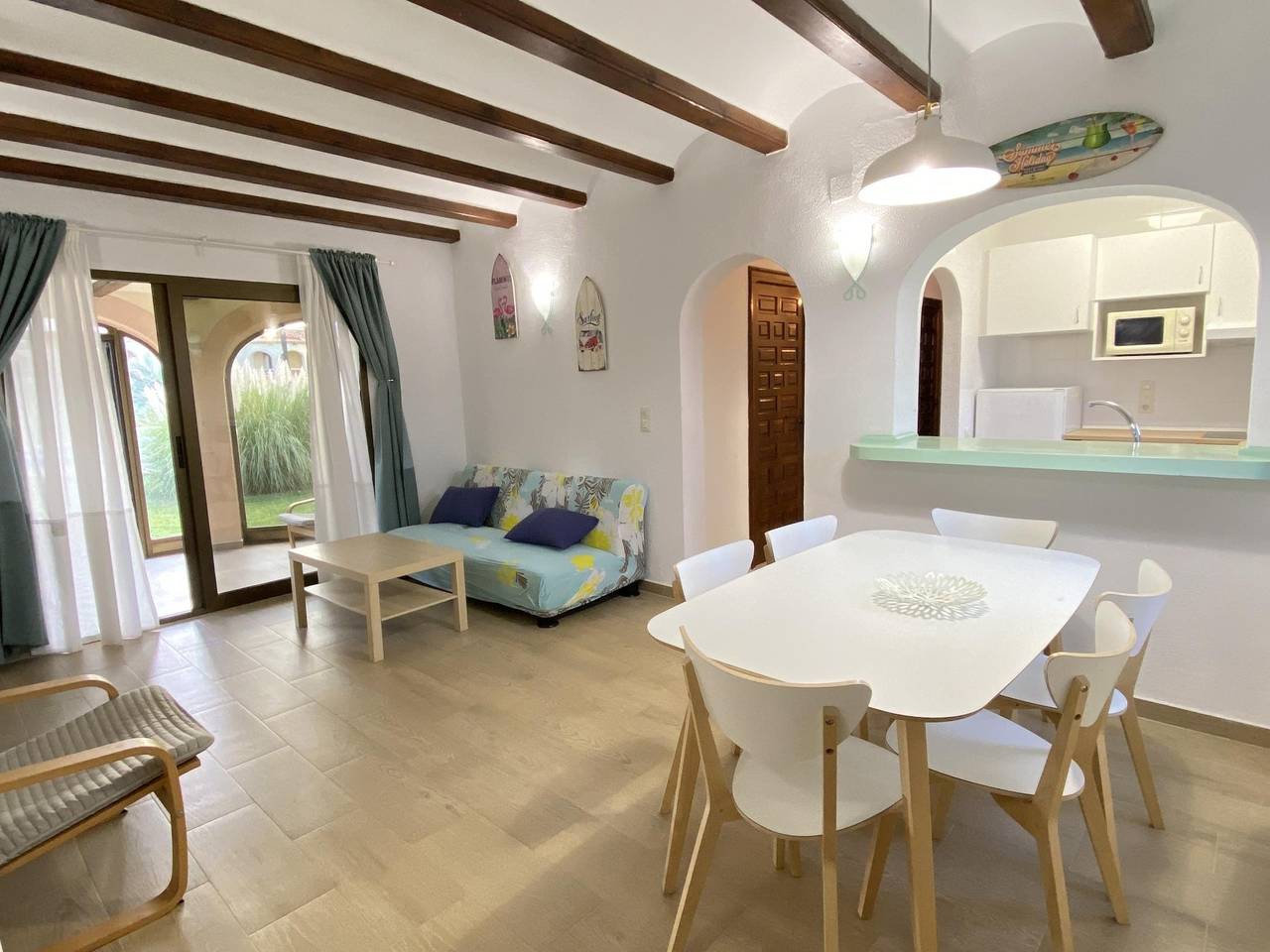 Ganze Ferienwohnung, Ferienwohnung für 4 Personen mit Garten in Dénia, Costa Blanca