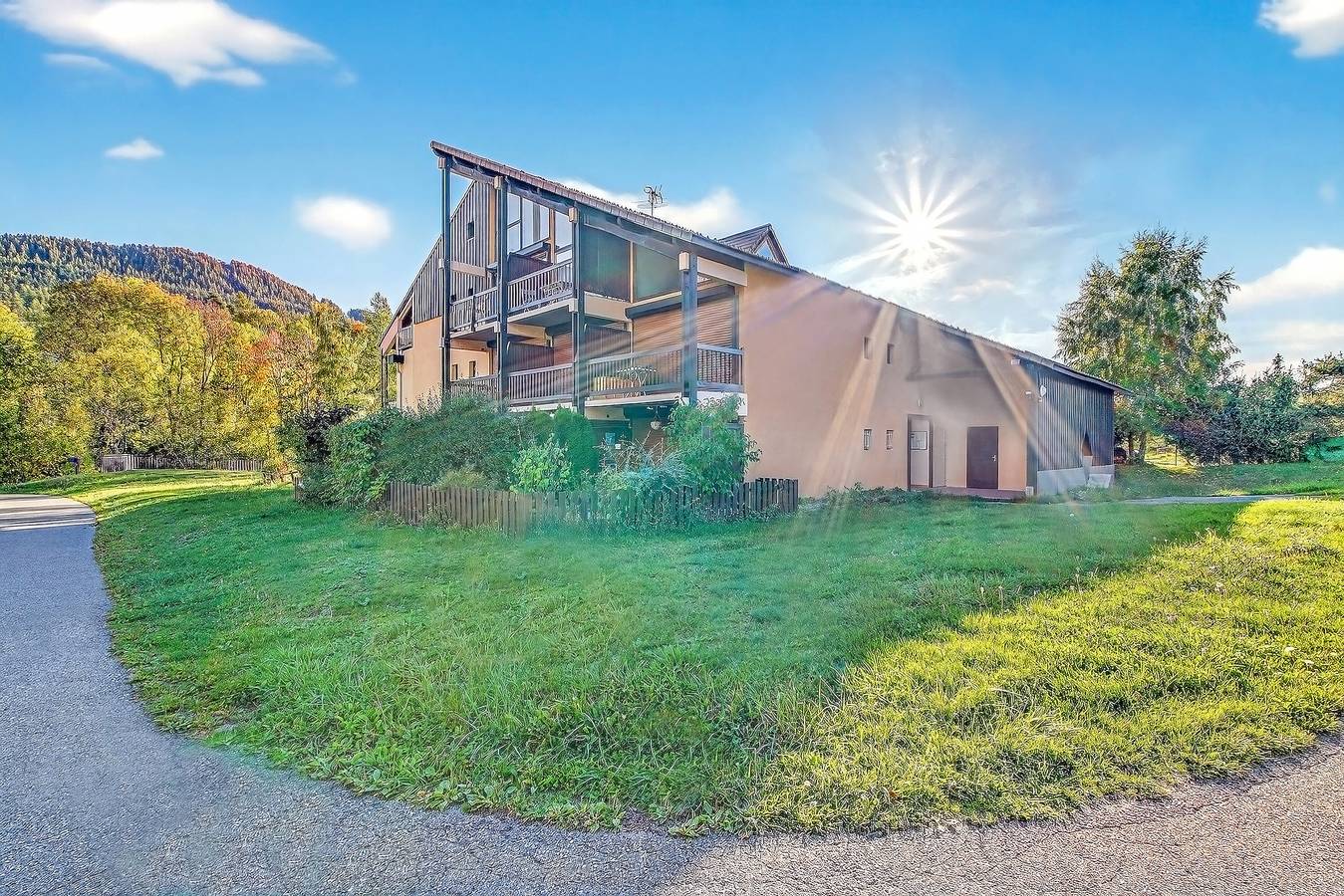 Appartement entier, Appartement 'Tallas Pieds des Pistes' avec Vue sur la Montagne, Balcon et Wi-Fi in Ancelle, Parc national des Écrins