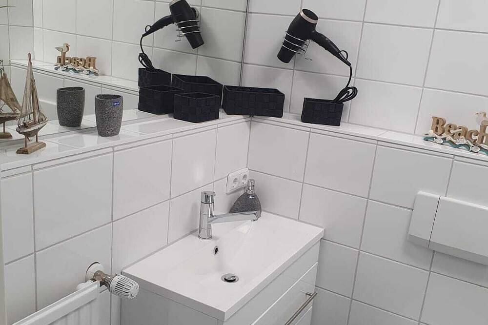 Ganze Wohnung, Ferienwohnung in Wilhelmshaven – ruhig, modern, ideal für Ausflüge in Rüstersiel, Wilhelmshaven