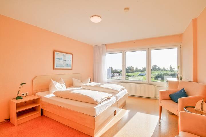 Ganze Ferienwohnung, Appartement-Hotel Seeblick - Fw Typ C1 - Jadestr.42 - 46 in Schillig Strand, Wangerland